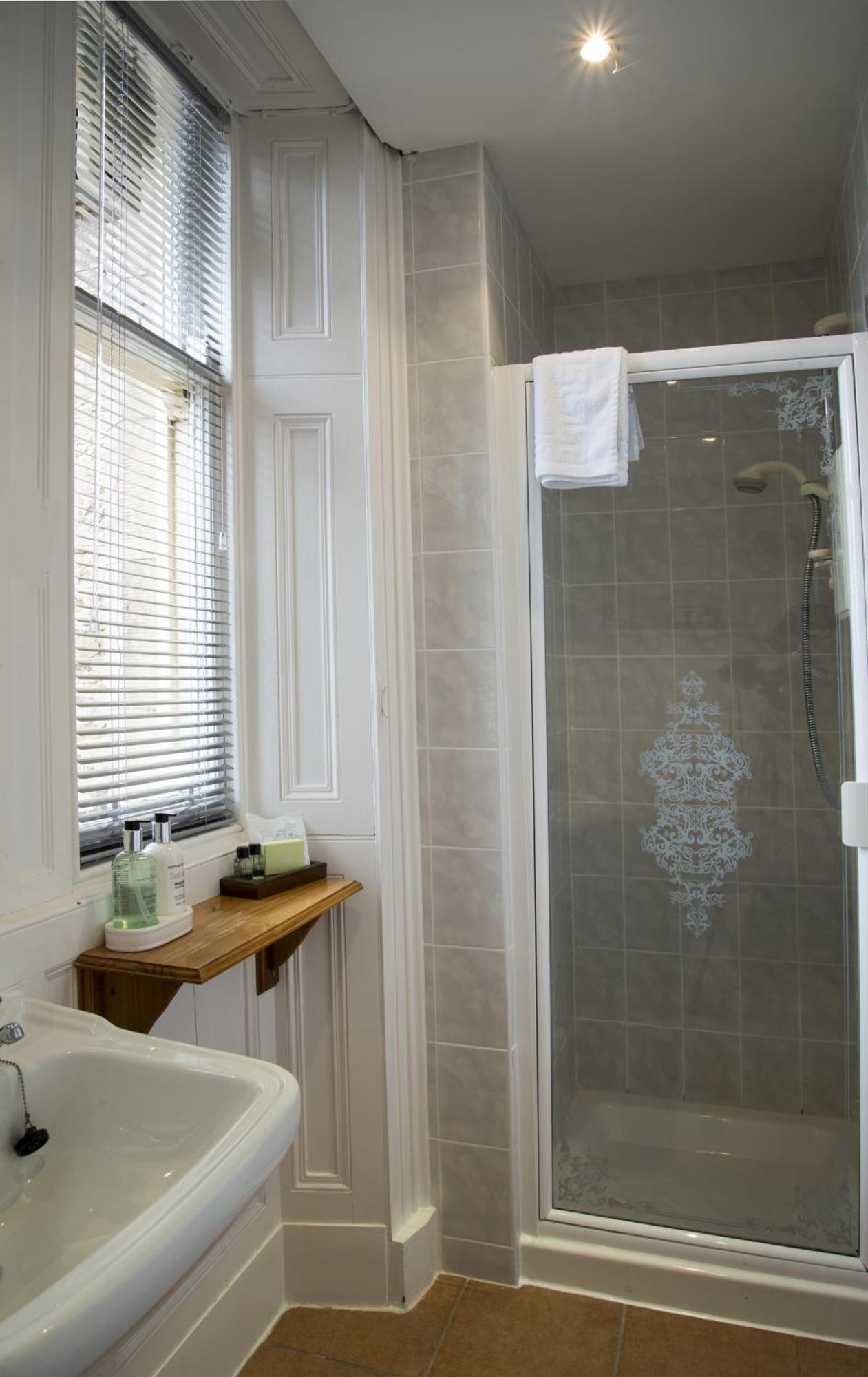 Cluny Bank Hotel Forres Zimmer foto